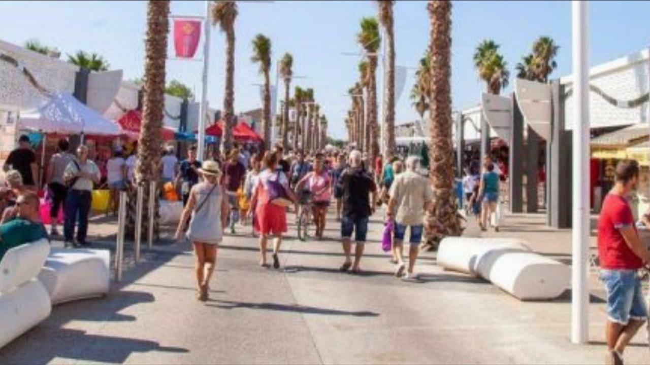 Vias Plage : Residence Securisee Bord De Mer Екстер'єр фото